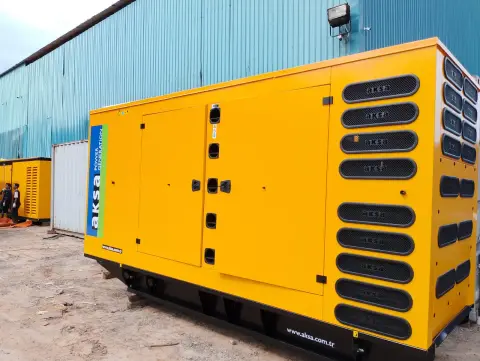AKSA AC550K Genset 550 kVA, 50 Hz — sewa dan jual alat berat Batam (2/4)