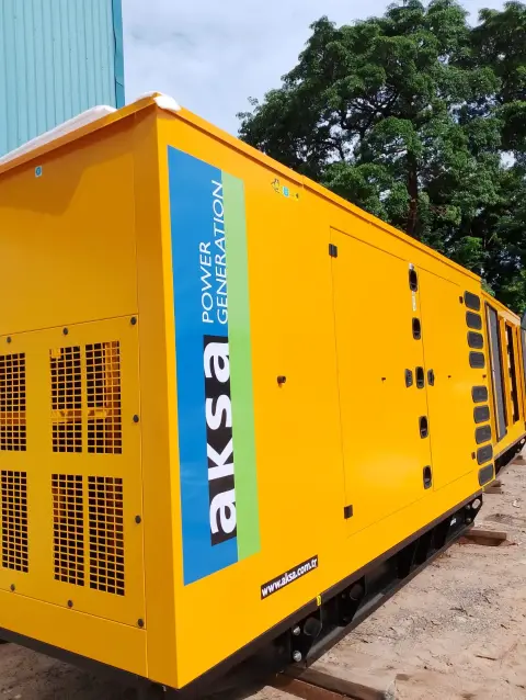 AKSA AC550K Genset 550 kVA, 50 Hz — sewa dan jual alat berat Batam (3/4)