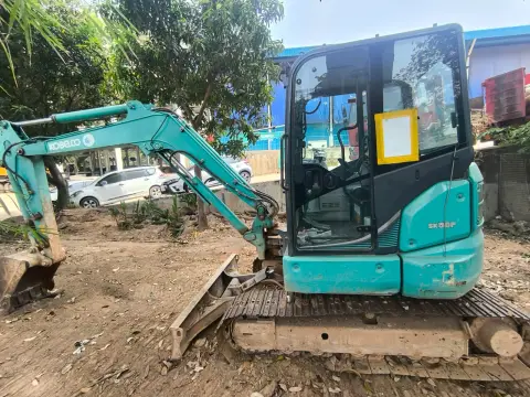 Kobelco SK50P-6 Mini Excavator 5 Ton — heavy equipment rental and sales in Batam (2/4)