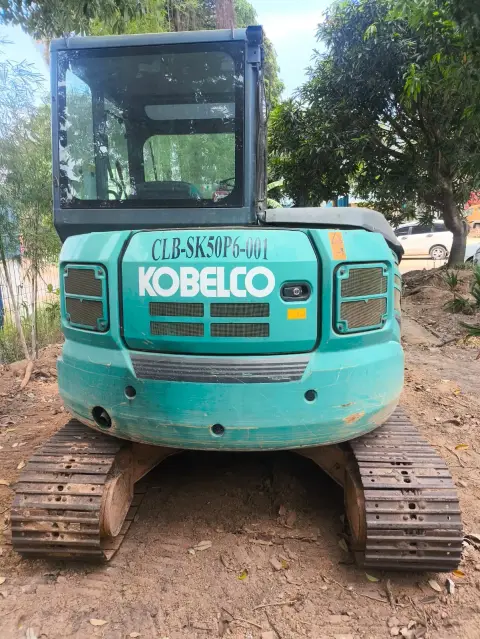 Kobelco SK50P-6 Mini Excavator 5 Ton — heavy equipment rental and sales in Batam (3/4)