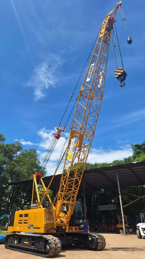 XCMG XGC55 Crawler Crane 55 Ton — sewa dan jual alat berat Batam (3/4)